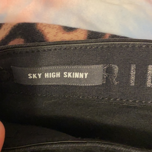 Black Torrid Sky High Skinny jean - Picture 9 of 10
